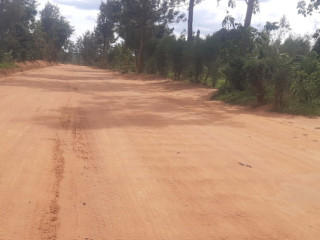 Commercial land for sale in Bugesera on main road from airport