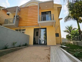 Nyarutarama Furnished 2bedrooms House For for rent $800 in good location