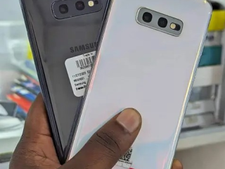 Samusang galaxy S10E