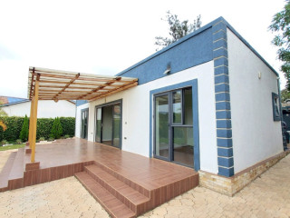 Kigali unfurnished house for rent in Niboyi