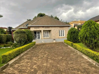 Gacuriro furnished 3bedrooms house for rent at $800 in good location