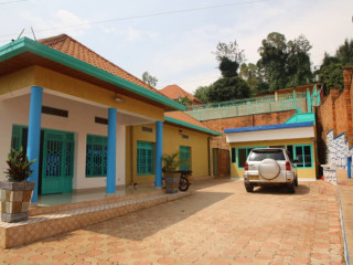 BAR NYAMIRAMBO FOR SALE