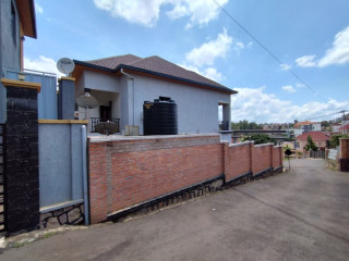 Kigali Beautiful 5-Bedroom House for Rent in Kibagabaga