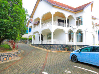 EP 065 Nyarutarama Nyarutarama very big office for rent at good price in Kigali rwanda