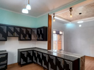 Nice house for sale at kanombe busanza @150M