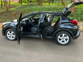 Toyota CHRY Hybrid For Sale