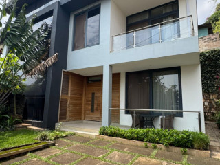 EP 134 Kiyovu Kiyovu very nice well furnished with amazing view