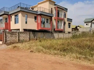 Nyarutarama Residential Plot for sale 320million