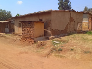 Plot for sale in Remera