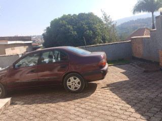 Toyota Carina e
