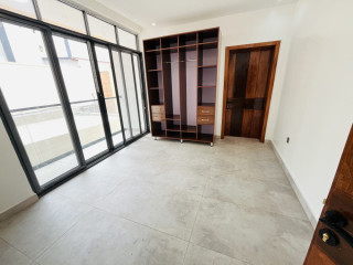 Kibagabaga unfurnished house for rent in Kigali