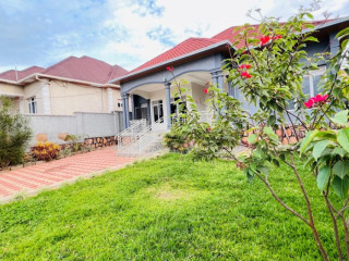 Kigali unfurnished house for rent in Kimironko
