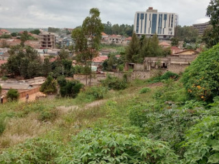 Ikibanza kigurishwa ku Gisozi
