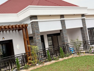 Inzu igurishwa kimironko bibare