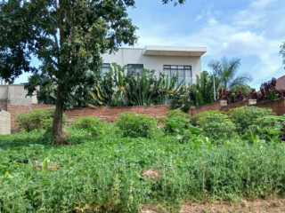 Plot for sale in rugende at agood place