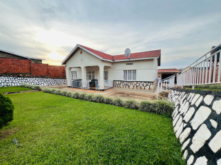 Kimironko big land house for sale in Kigali
