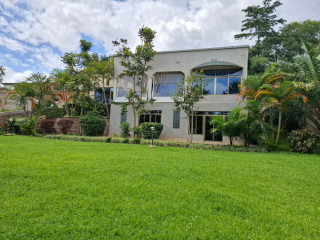 Kimihurura very nice commercial permitted house for rent at lowest price
