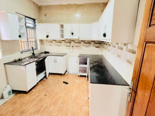 Kigali Unfurnished house for rent in Kimironko