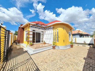 Smart house for rent in kanombe