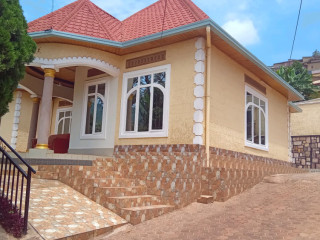 Kigali House for sale in Nyamirambo Cyivugiza