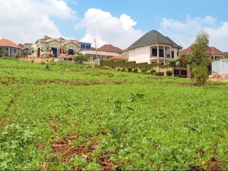 Ibibanza byiza bigurishwa Kagarama hafi yIbiro byAkarere ka Kicukiro