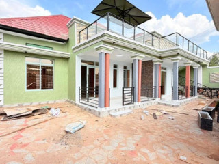 Kicukiro kagarama hause for sale