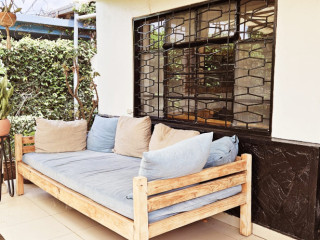 EP 132 Kacyiru Kacyiru very nice well furnished house for rent at cheap price