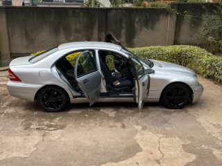 Mercedes Benz