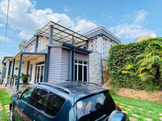 House for sale in rebero at a good price