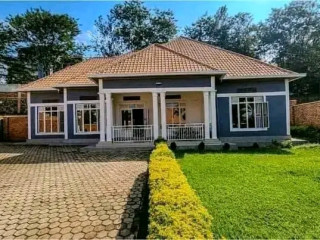Gishushu hause for sale