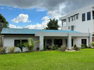 Well renovated house available for rent at kimihurura near kigali heights and Radisson blue hotel