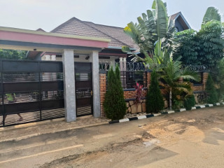 House for rent in kanombe