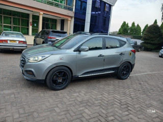 Hyundai Tucson 2010 for sale 11 M
