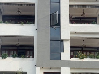 Kimihurura nice new apartment for rent in good neighborhood.