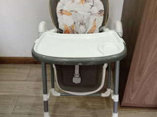 Baby highchair 3 in 1