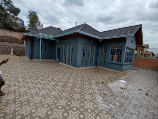 This is beautiful unfurnished house for rent in kibagabaga on tarmac road
