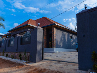 Kigali furnished house for rent in Kicukiro spot view