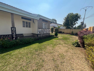 Kibagabaga unfurnished house for rent in Kigali