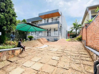 Unfurnished house for rent in kibagabaga