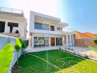 Kibagabaga 5bedrooms house for sale at 450M in good location