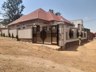 Kigali House for rent in Kagarama Muyange