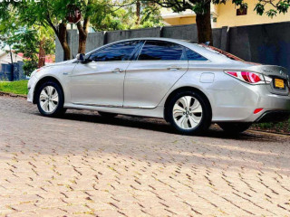 Hyundai Sonata Hybrid Automatic For Sale