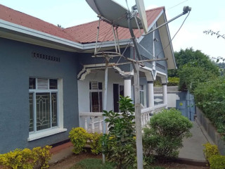 GISHUSHU Very nice house for sale in good location
