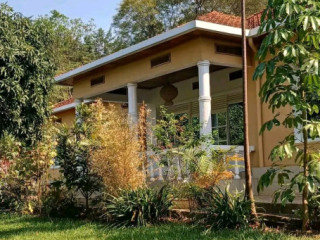 Kigali Unfurnished house available for rent in Kiyovu