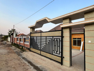 Kigali house for sale in Kabeza Samuduha