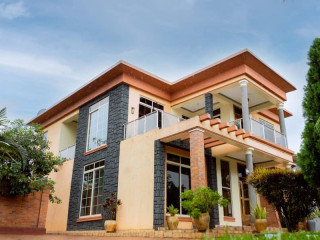 Kimironko beautiful furnished house for rent