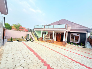 Kigali Rwanda House for sale in Kanombe Nyarugunga