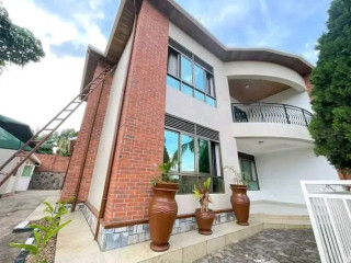 Nice house for rent at gacuriro interested