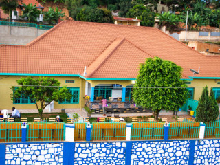 BAR FOR SALE AT NYAMIRAMBO