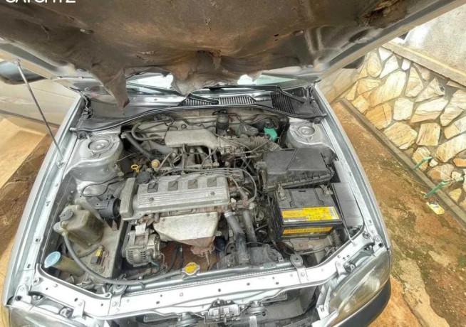 toyota-avensis-big-2